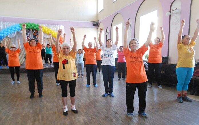 vingrošanas terapija artrīta ārstēšanai