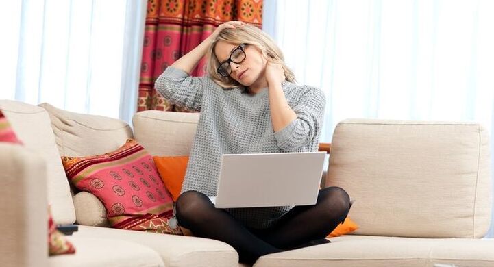 Noguruma sajūta kaklā bieži liecina par dzemdes kakla osteohondrozi.